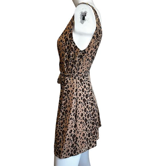 Reformation ANCHORAGE Feline Leopard Wrap Mini Dress sz XS - Picture 3 of 9